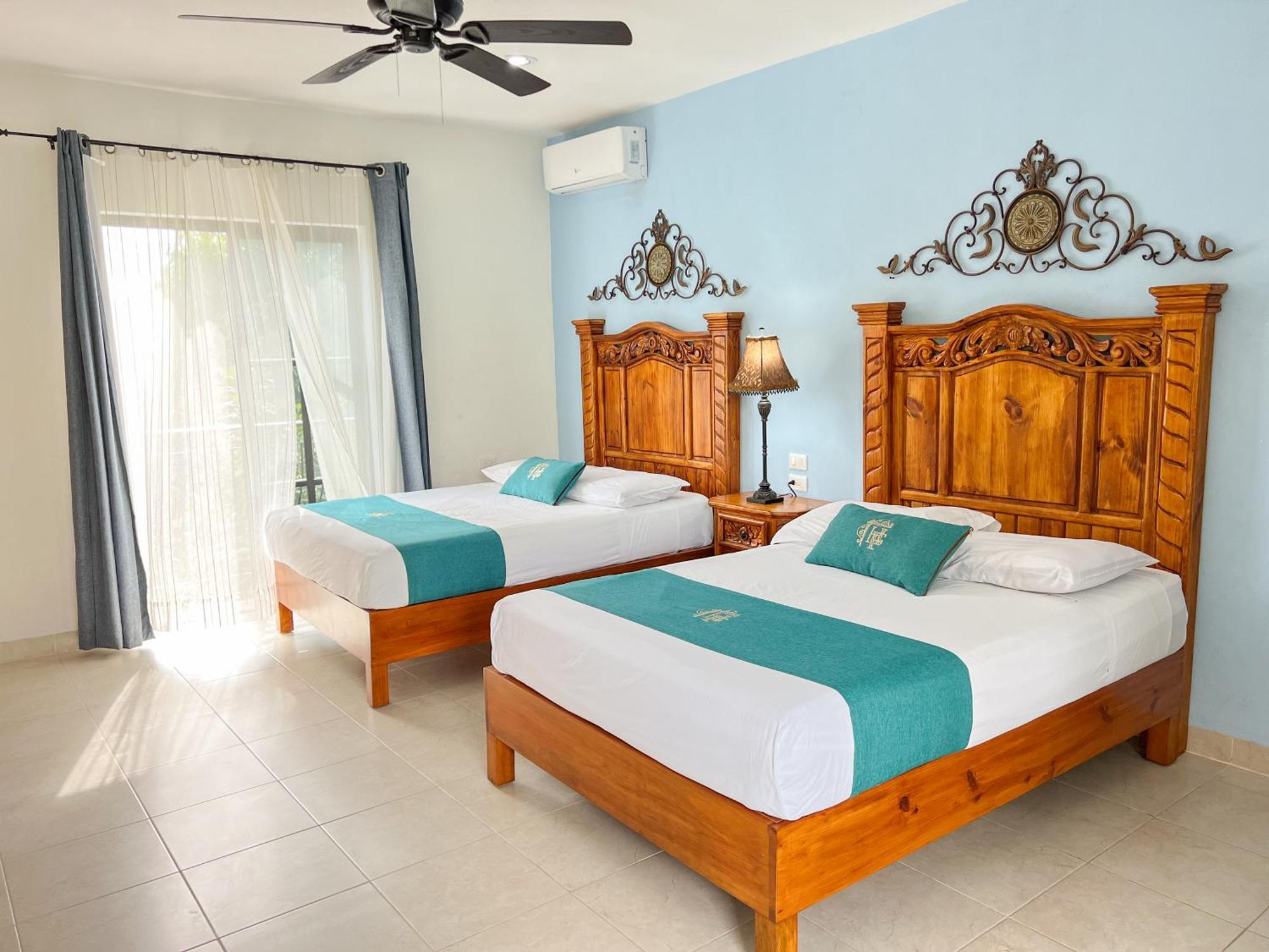 Hotel Fundadores วัลลาโดลิด ภายนอก รูปภาพ