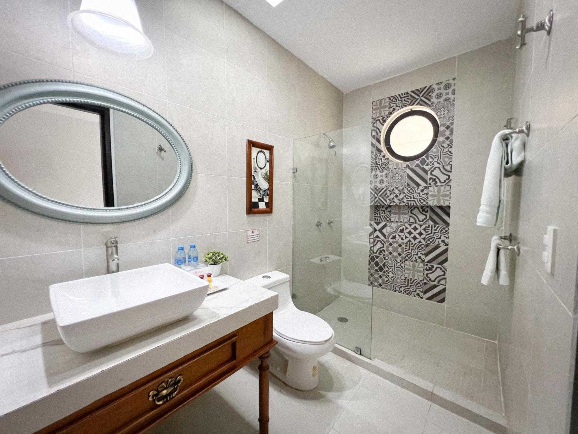 Hotel Fundadores วัลลาโดลิด ภายนอก รูปภาพ