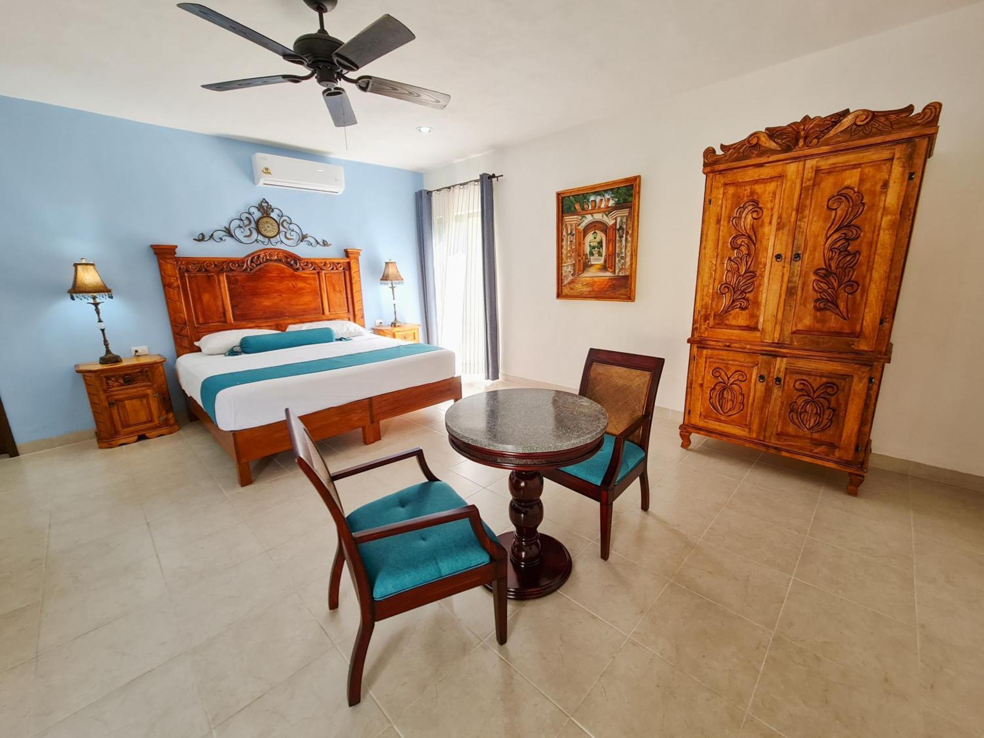 Hotel Fundadores วัลลาโดลิด ภายนอก รูปภาพ